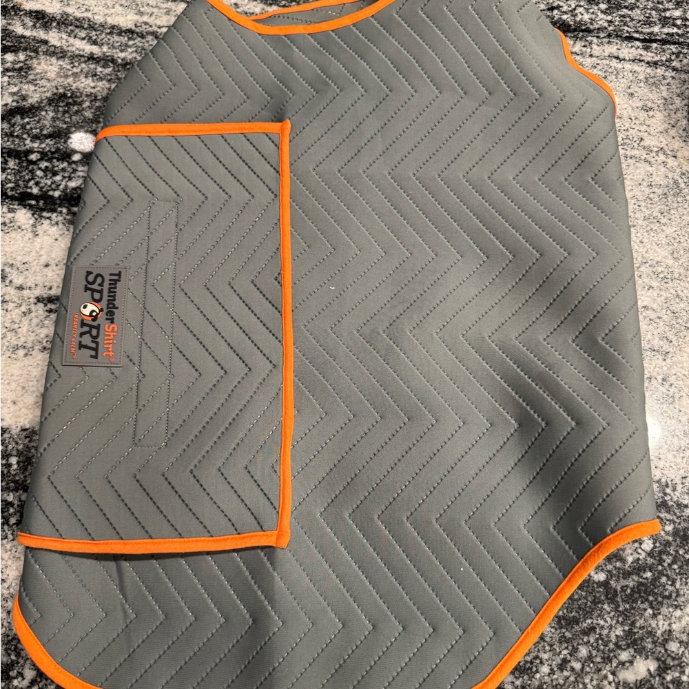 ThunderShirt Sport XL - Picture 2 of 4